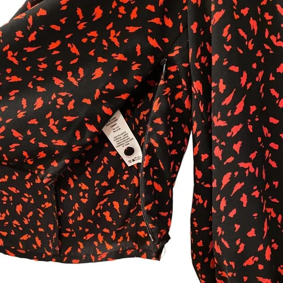 Dynamite Black and Red Top Blouse Long Sleeve Puff Sleeve Size M - Picture 6 of 10